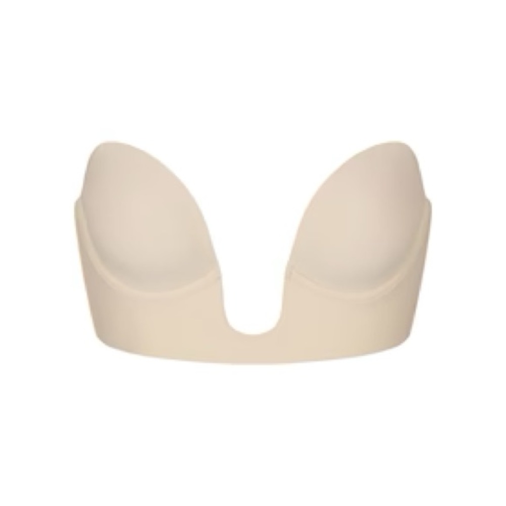 Skims deep plunge shape wear - Picture 2 of 4
